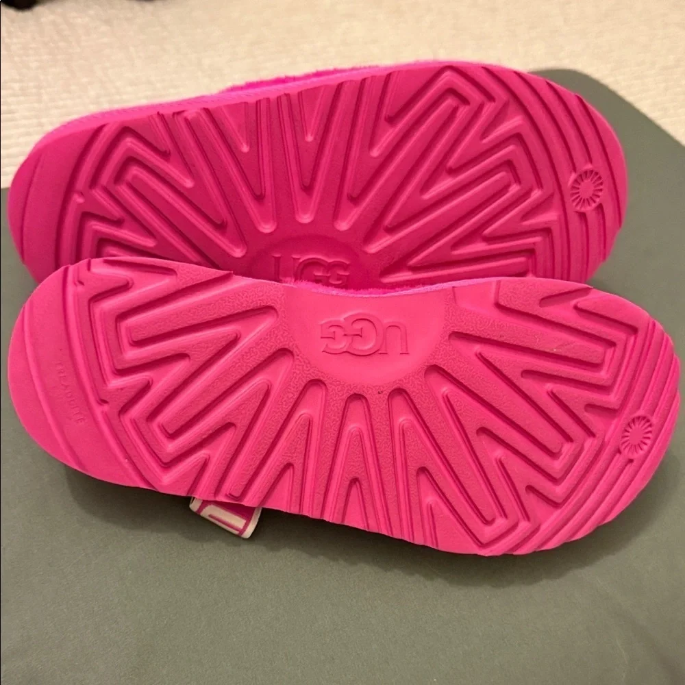 UGG Vibrant Pink Fluffy Slides